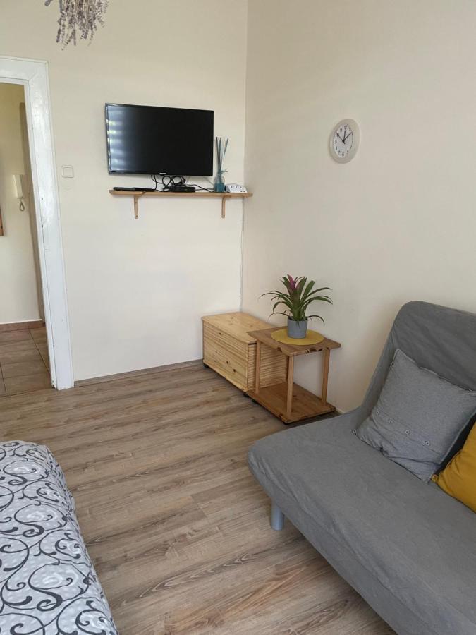Apartman Lucian Praha Bagian luar foto