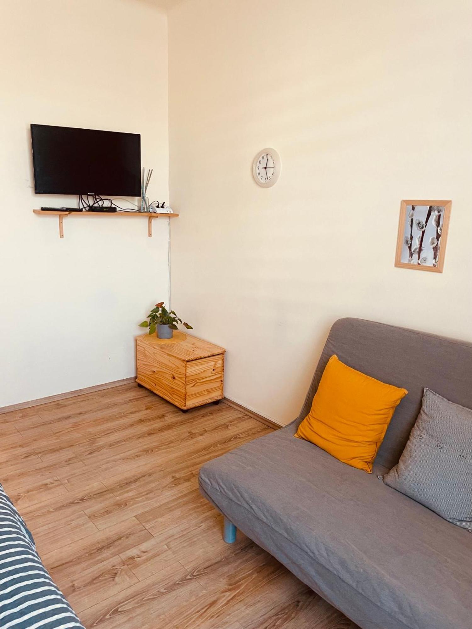 Apartman Lucian Praha Bagian luar foto